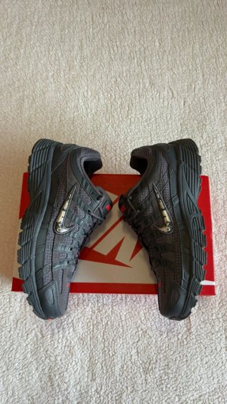 Nike P-6000 Gris y Plateado