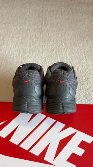 Nike P-6000 Gris y Plateado