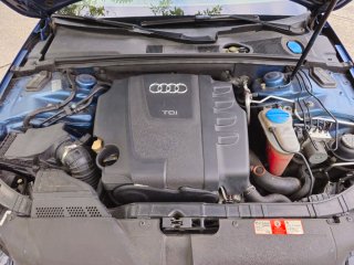 Audi A4 b8 2.0tdi s-line