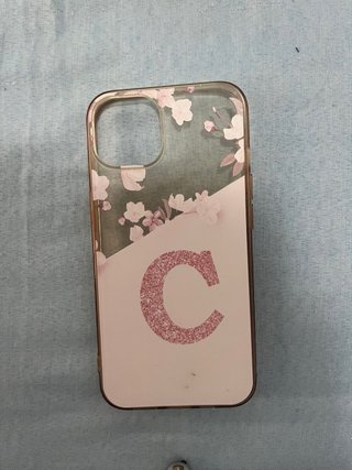 4 Fundas iPhone 13