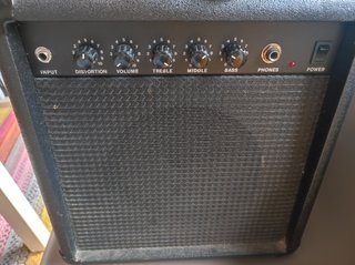 Amplificador Guitarra YAMAHA 25W HY10G3