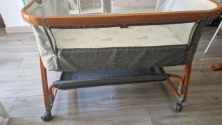 Cuna de viaje con estampado infantil