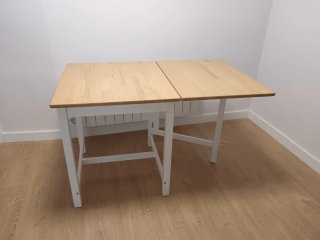 Mesa y 2 Sillas Blancas