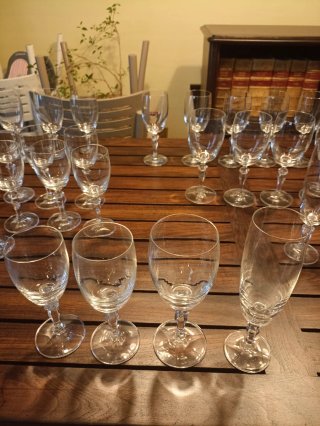 Juego de copas de cristal