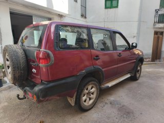 Nissan Terrano II 2001