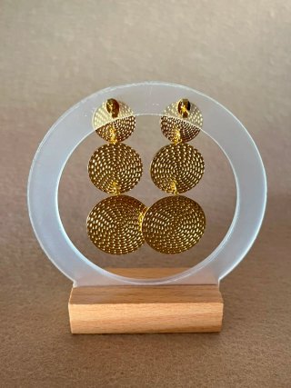 Pendientes dorados circulares