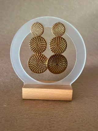 Pendientes dorados circulares
