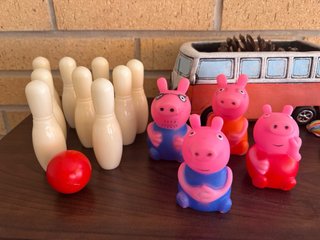 Lote Juguetes Varios: Peppa Pig, Trolls, Bolos