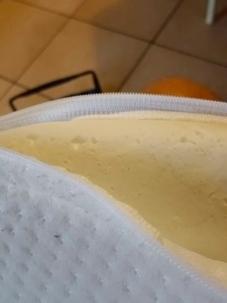 Cuscino ergonomico blu e bianco
