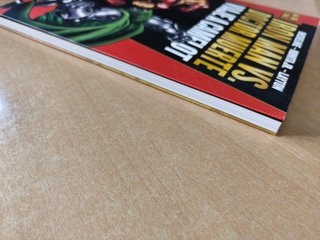 Iron Man Vs. Doctor Muerte Viaje a Camelot