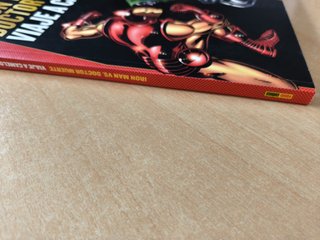 Iron Man Vs. Doctor Muerte Viaje a Camelot