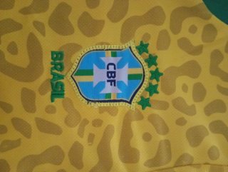 Camiseta Fútbol Infantil Brasil Talla 10