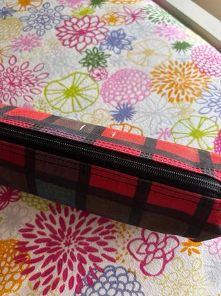 Estuche Roxy cuadros