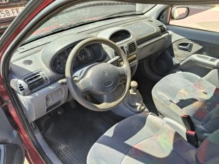 Renault Clio 2002