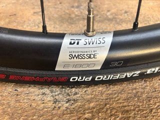 Llantas DT SWISS E1800 perfil 30 Aluminio