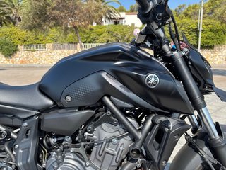 Yamaha MT-07 2023 Negra