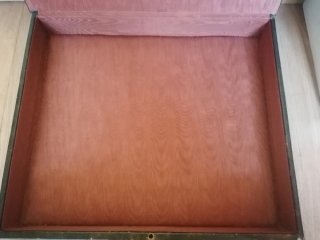 Caja antigua piel y seda