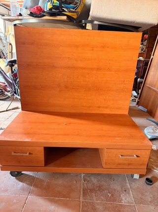 Mueble TV con ruedas y cajones