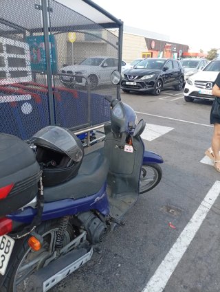 Honda Scupi 100 azul
