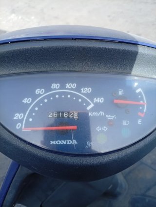 Honda Scupi 100 azul