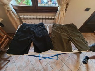 Pantaloni cargo estivi beige