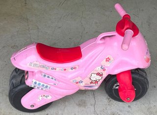 Moto correpasillos niña Hello Kitty rosa