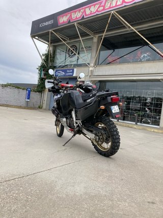 Honda Africa Twin 750 RD04