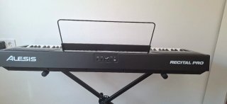 Teclado Alesis Recital Pro 88 Teclas