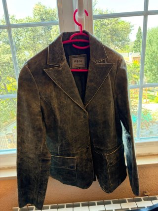 Chaqueta de cuero marrón, rojo, gris oscuro, beige