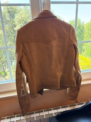 Chaqueta de cuero marrón, rojo, gris oscuro, beige