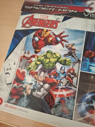 Lote 2 Puzzles Clementoni Avengers y Spiderman