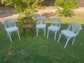 Juego de 5 sillas tipo tonette de madera