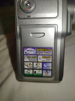 Videocámara Hitech HT-900 9.0 MP