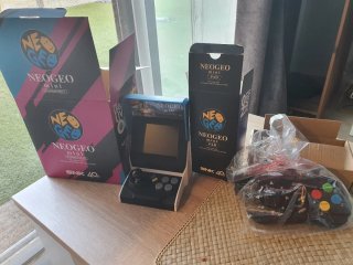 NEOGEO mini International + NEOGEO mini Pad
