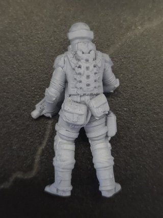 Figura de Soldado de Resina Futurista para Pintar