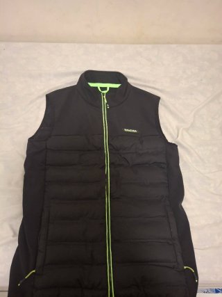 Chaleco Nautica Negro con Detalles Verdes