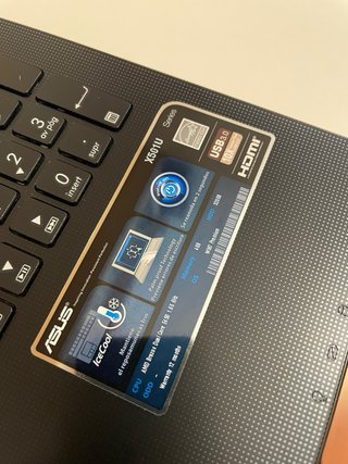 Portátil Asus X501U