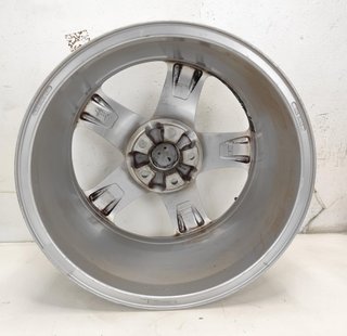 Llanta Peugeot RIFTER de 17 pulgadas 5 Tornillos