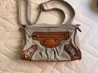 Bolso bandolera niña gris y marrón