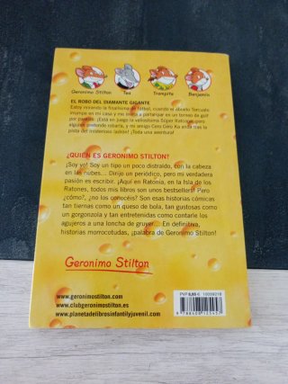 2 libros de Gerónimo Stilton.