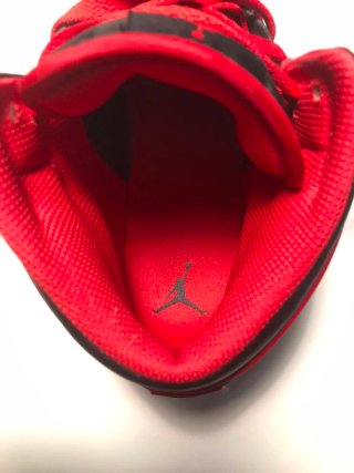 Zapatillas Nike Air Jordan Negras Rojas