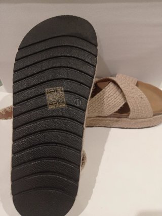 Sandalias Belles ante de mujer, color beige