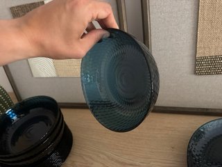 Vajilla de Cristal Azul Marino con Relie