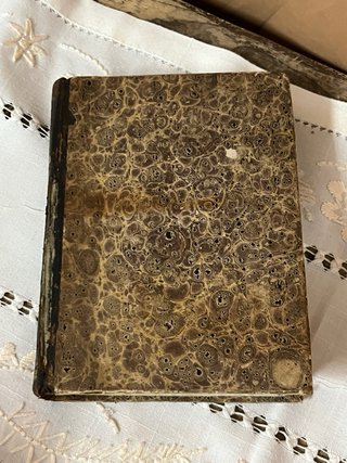 Libro de 1840 Enfermedades de las mujeres.