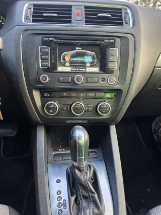 Volkswagen Jetta 2013