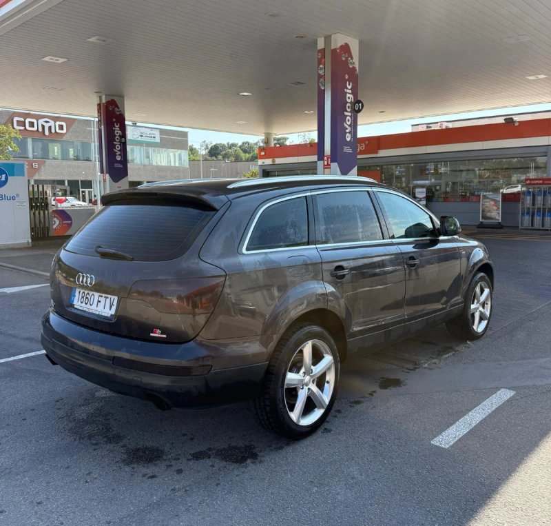 Audi Q7 3.0 TDI 7 plazas S line 233cv - foto 1
