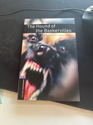 Oxford Bookworms Library: Stage 4: The Hound of...