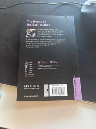 Oxford Bookworms Library: Stage 4: The Hound of...