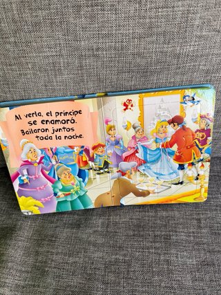 Libro de Puzzles Cenicienta