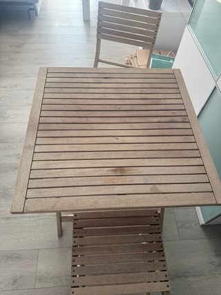 Mesa y 2 sillas madera terraza/jardín